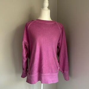 Purple/pink sweatshirt with pockets